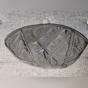 Preowned Vera Bradley black crescent‎ cosmetic bag